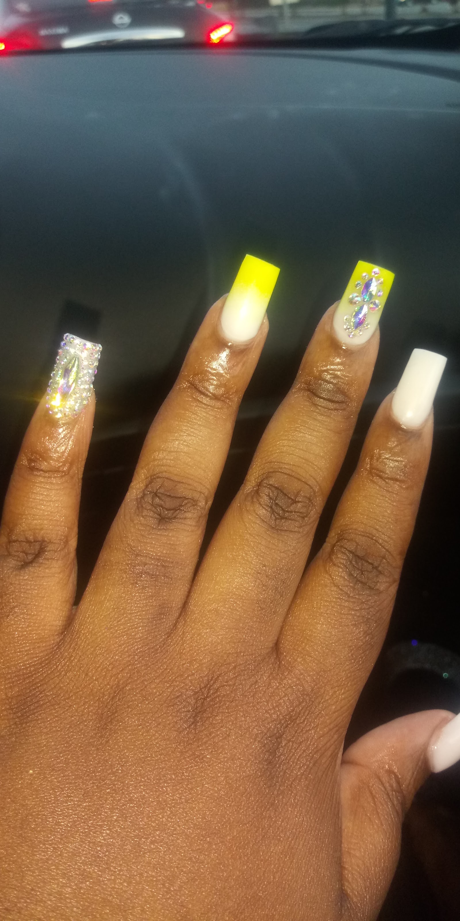 Lux'd Nail Bar nail photo 2